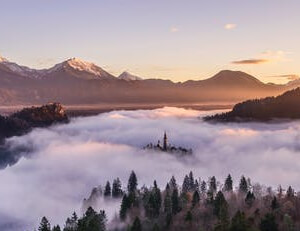 罗马尼亚客场战平克罗地亚，积分榜上你追我赶，欧洲杯征程悬念迭起！