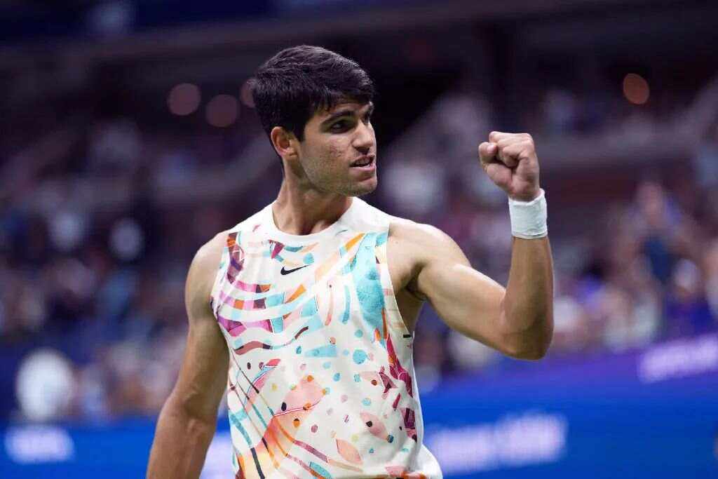 爱游戏课程-东西冠军队横扫，实力晋级无忧