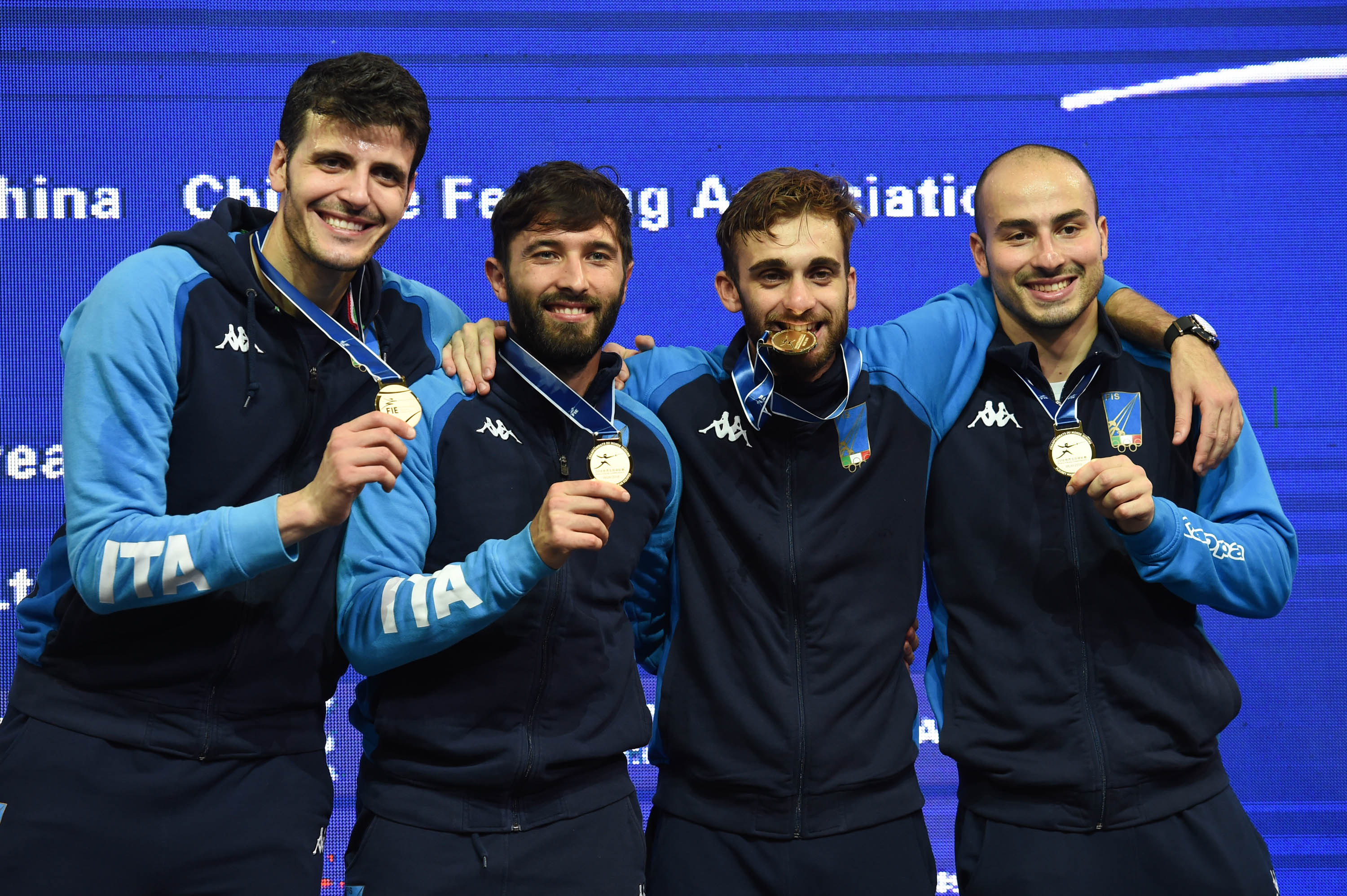 意大利击剑名将实现绝杀，助队夺得团体冠军