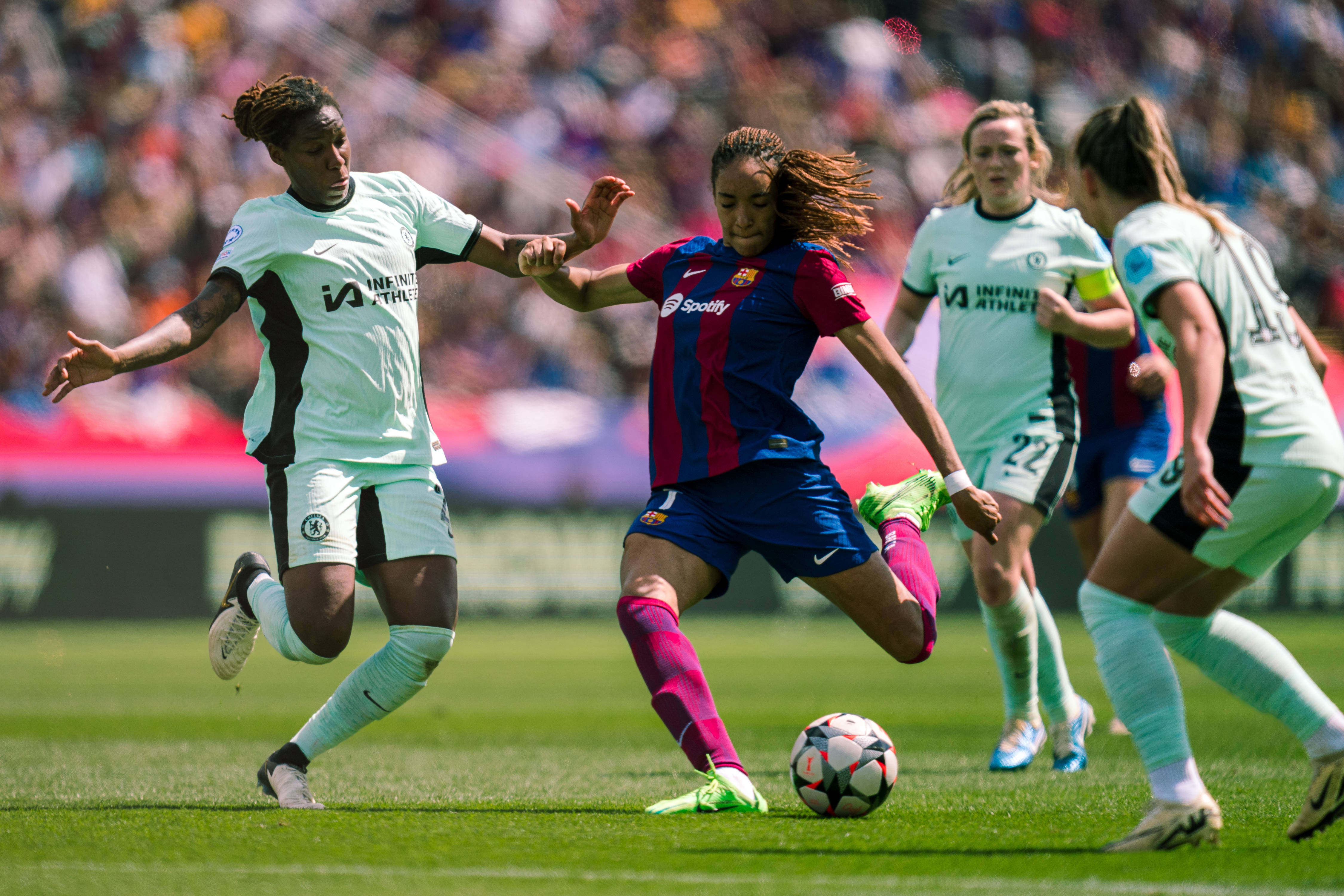 爱游戏地址-足球强国争锋对决史诗级的欧洲足球盛宴