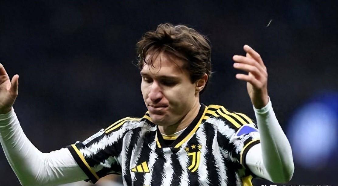 爱游戏登录入口-包含森索罗中场组织进攻切入禁区制造射门机会的词条